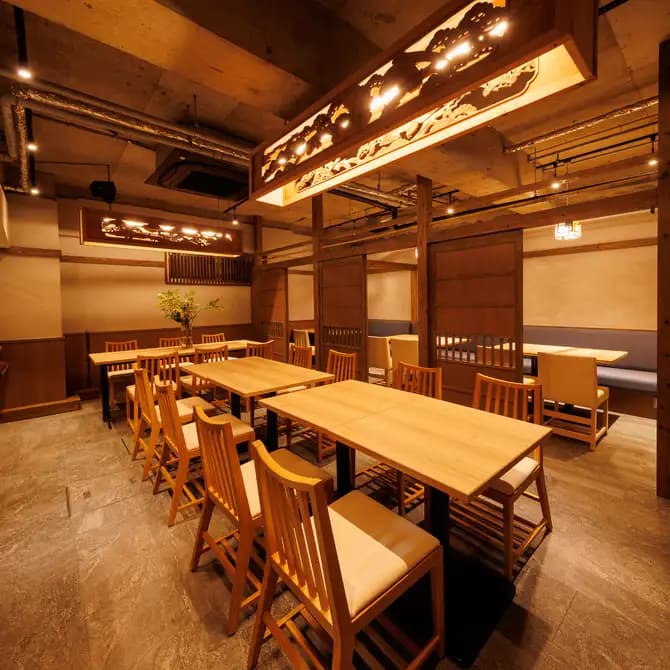 和牛と旬野菜の店 おすすめ家 新宿本店 店内写真