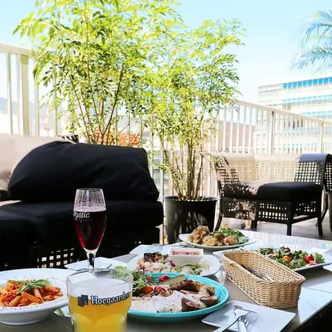 ラピュタ・ザ・フランダーステイル 三宮 神戸国際会館前店 店内写真