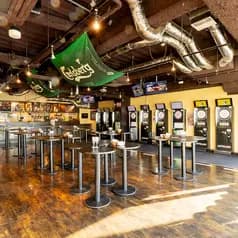 Darts UP(ダーツ アップ)池袋西口店 店内写真