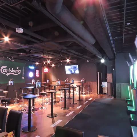 Darts UP 新宿東口 店内写真