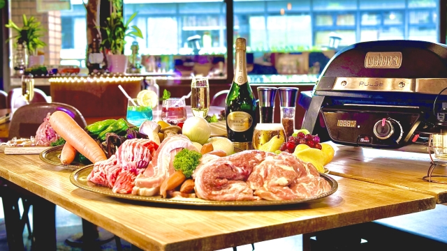 渋谷で30人～40人で貸切BBQが出来るお店！ 渋谷駅チカで本格型グランピングBBQが楽しめる！ 少人数から大人数で貸切パーティーするなら「渋谷ガーデンスペース道玄坂店」♪