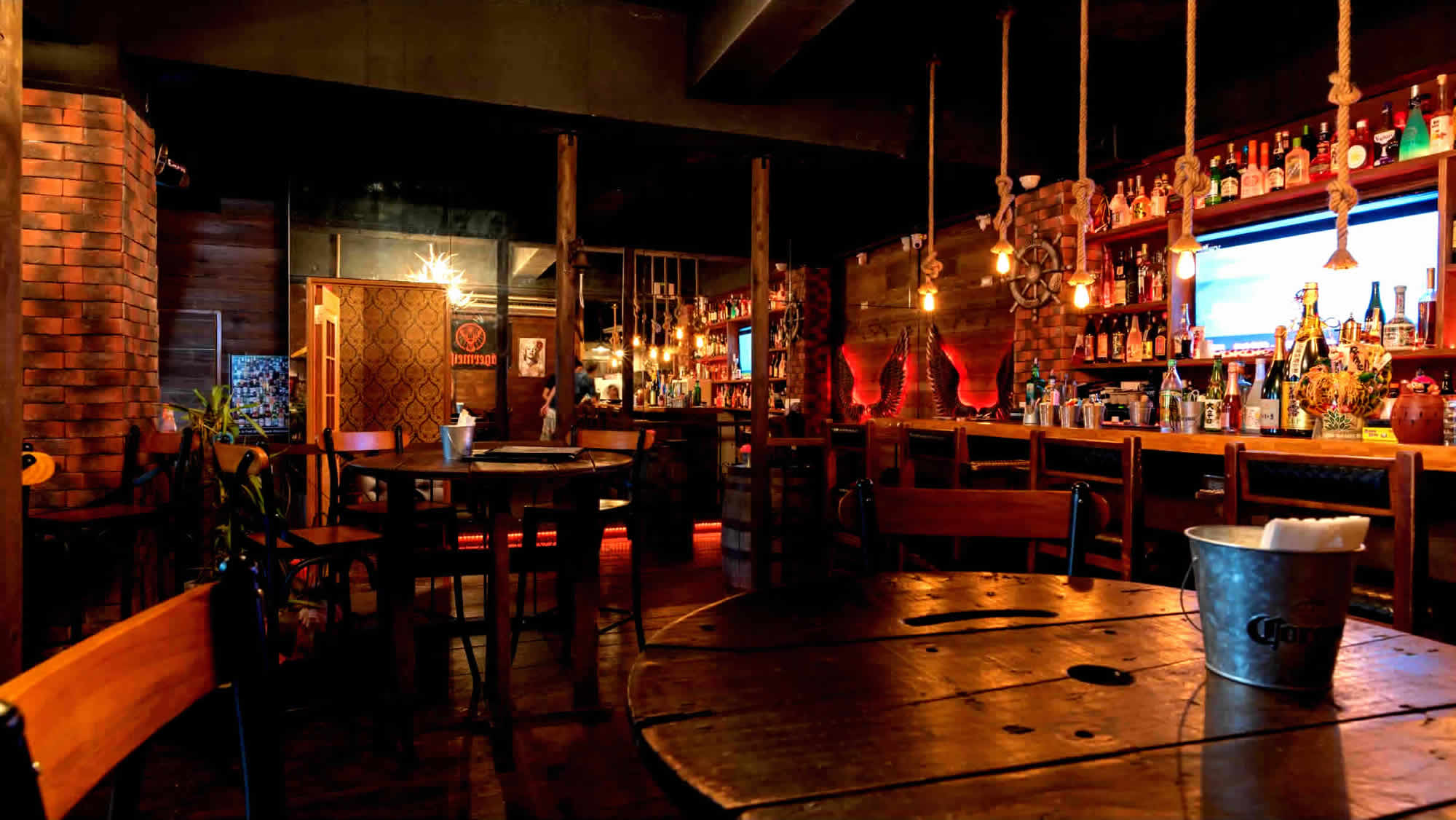 沖縄ダイニングバーリップル