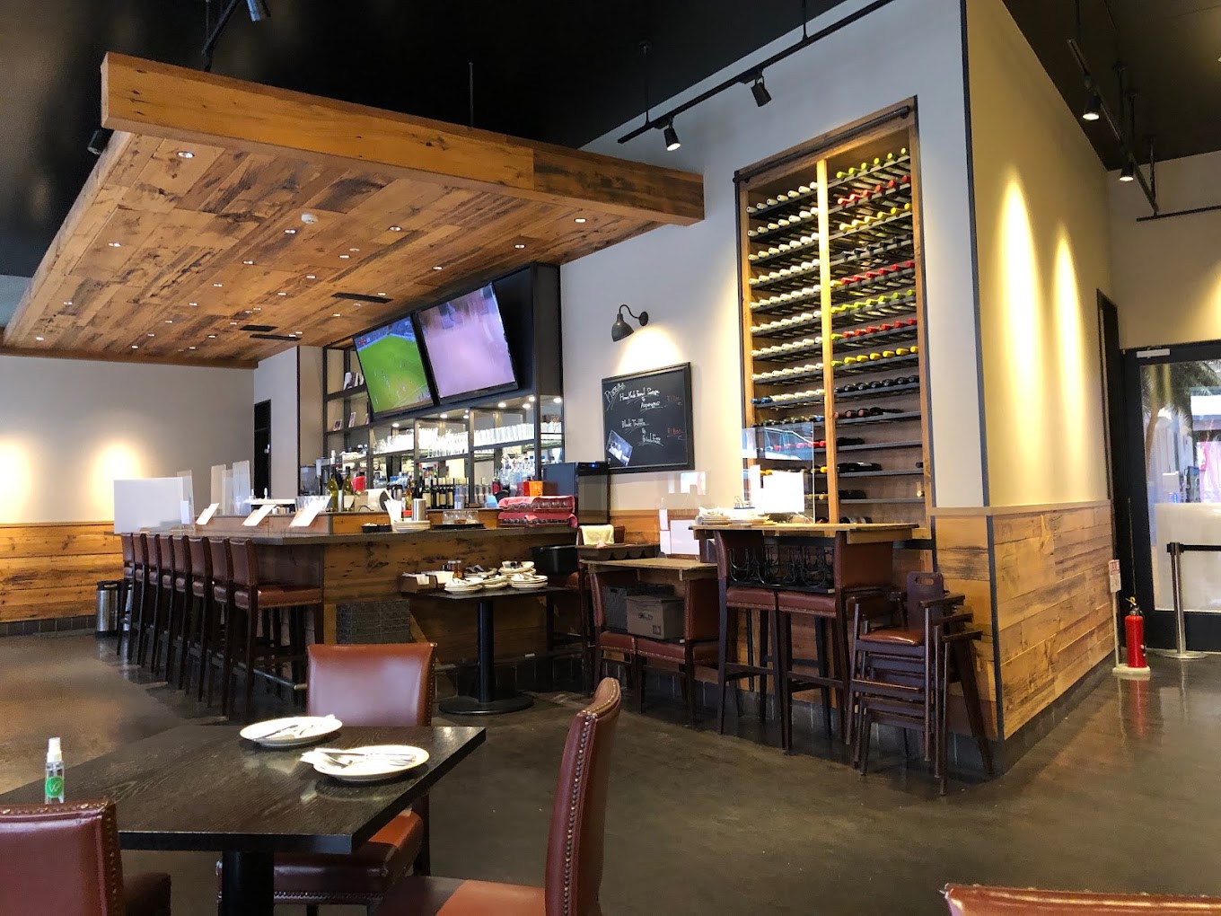 六本木で100人以上の貸切できる人気会場