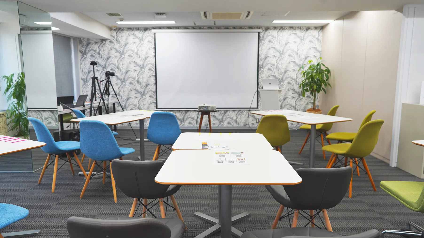 【銀座エリア】おしゃれなイベントスペース＆機能的な会議室